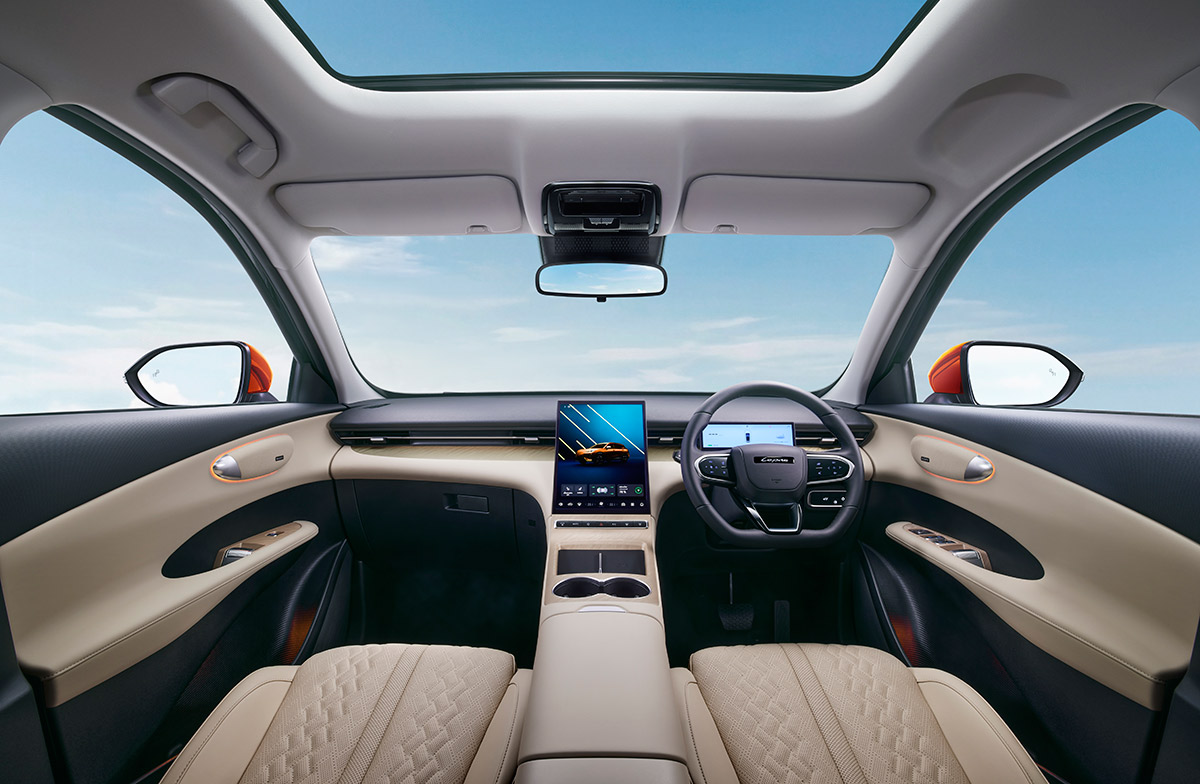 Gull‑wing wraparound cabin 